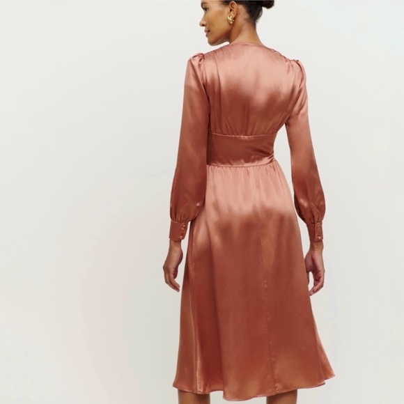Reformation Nicola silk dress in Praline NWT - Picture 4 of 12